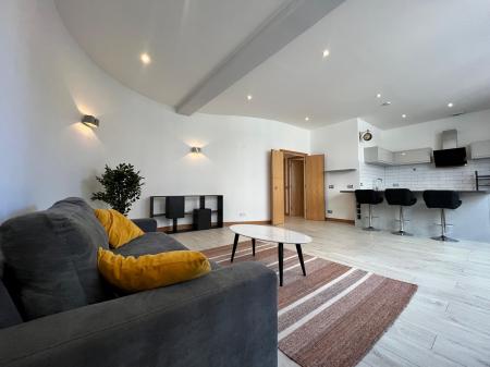 1 bedroom Flat for sale in Millennium Apartments