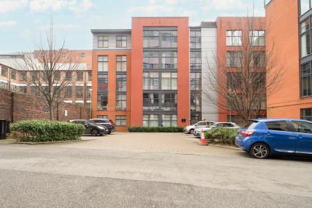 2 bedroom Flat for sale in Water Street Court, Birmingham, B3