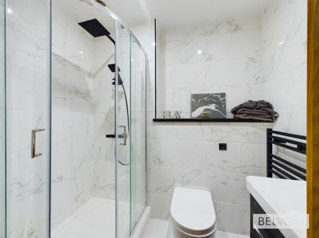 3 bedroom Flat to let in Heritage Court, 15 Warstone Lane, Jewellery Quarter, Birmingham, B18