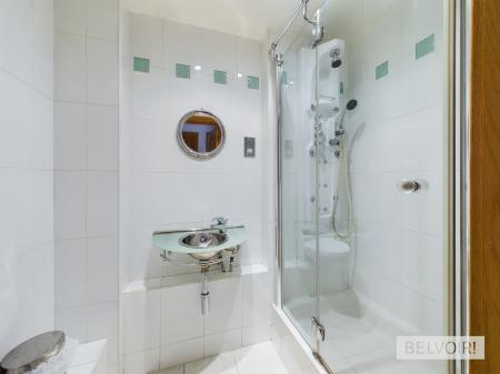 3 bedroom Flat to let in Heritage Court, 15 Warstone Lane, Jewellery Quarter, Birmingham, B18