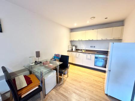 2 bedroom Flat to let in Water Street, Birmingham, B3
