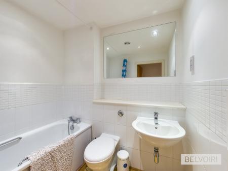 2 bedroom Flat to let in The Quartz, 10 Hall Street, Jewellery Quarter, Birmingham, B18