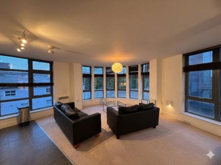 2 bedroom Flat to let in Warstone Lane, Jewellery Quarter, Birmingham, B18