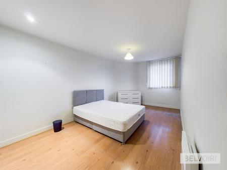 2 bedroom Flat to let in Hall Street, Jewellery Quarter, Birmingham, B18