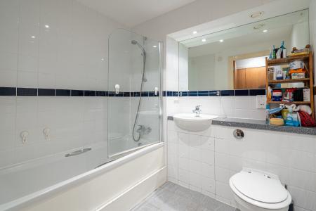 2 bedroom Flat to let in Voyager, 51 Sherbourne Street, Birmingham, B16
