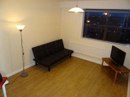 1 bedroom Flat to let in Granville Square, Birmingham, B15