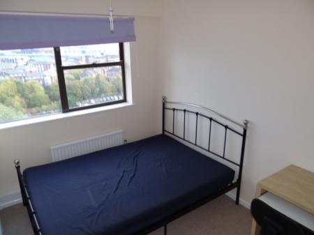1 bedroom Flat to let in Granville Square, Birmingham, B15