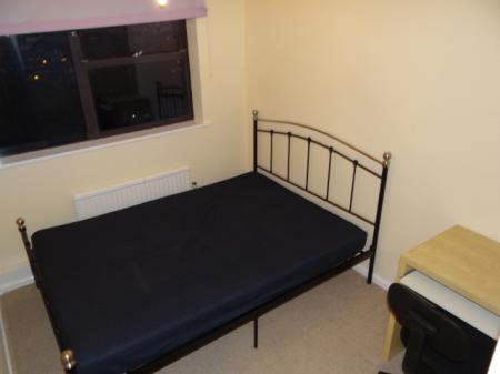 1 bedroom Flat to let in Granville Square, Birmingham, B15