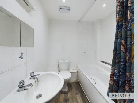 2 bedroom Apartment to let in Sapphire Heights, Tenby Street North, Jewellery Quarter, Birmingham, B1