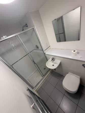 2 bedroom Flat to let in Centenary Plaza, 18 Holliday Street, Birmingham B1 1TH