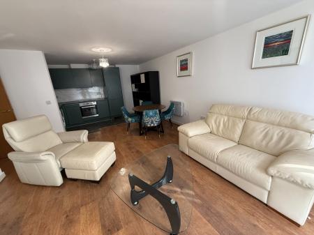 2 bedroom Flat to let in Centenary Plaza, 18 Holliday Street, Birmingham B1 1TH