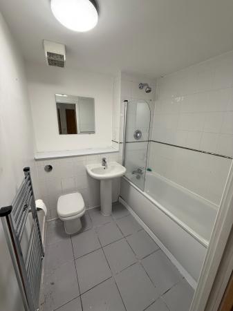 2 bedroom Flat to let in Centenary Plaza, 18 Holliday Street, Birmingham B1 1TH