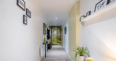 2 bedroom Flat to let in Hall Street, Birmingham, B18