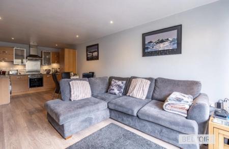 2 bedroom Flat to let in Hall Street, Birmingham, B18