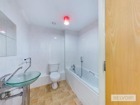 2 bedroom Flat to let in Edward Street, Birmingham, B1