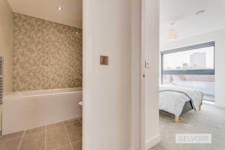 2 bedroom Flat to let in Pope Street, Birmingham, B1