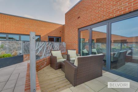 2 bedroom Flat to let in Pope Street, Birmingham, B1