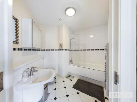 2 bedroom Flat to let in 26 Wheeleys Lane, Birmingham, B15