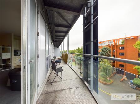 2 bedroom Flat to let in 26 Wheeleys Lane, Birmingham, B15