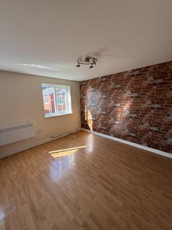 2 bedroom Town house for sale in Ratcliffe Avenue, Kings Norton, Birmingham, B30