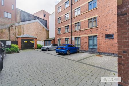 2 bedroom Flat for sale in Warstone Lane, Jewellery Quarter, Birmingham, B18