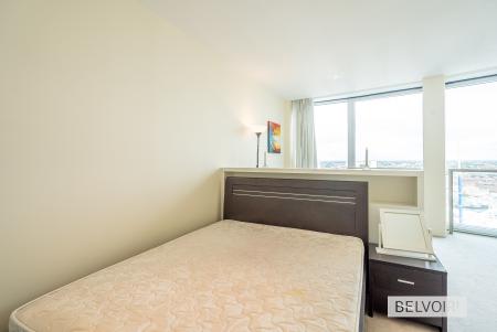 1 bedroom Studio flat to let in New Street, Birmingham, B2