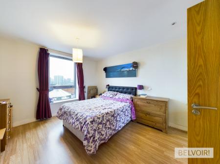 2 bedroom Flat to let in Hall Street, Jewellery Quarter, Birmingham, B18