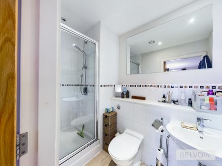 2 bedroom Flat to let in Hall Street, Jewellery Quarter, Birmingham, B18