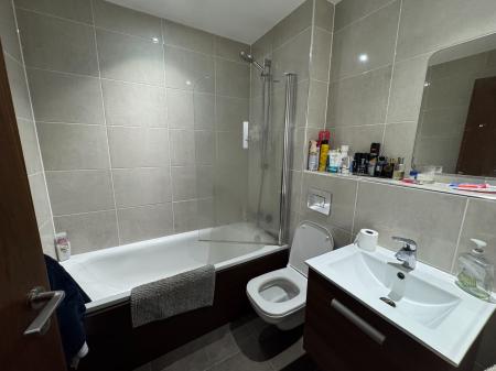 1 bedroom Flat to let in Hagley Road, Birmingham, B16