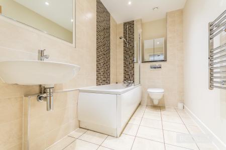 2 bedroom Flat to let in Ansty Court, 30 Caroline Street, Jewellery Quarter, Birmingham, B3