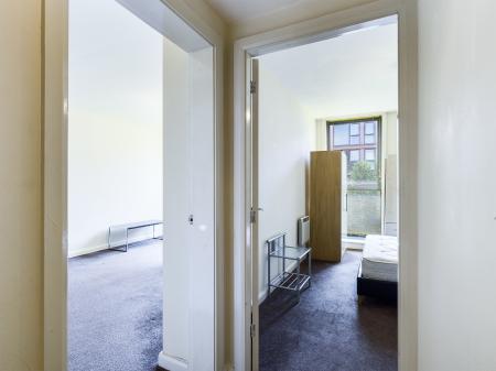 1 bedroom Flat to let in Tenby Street North, Jewellery Quarter, Birmingham, B1