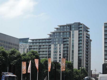2 bedroom Flat to let in Centenary Plaza, 18 Holliday Street, Birmingham B1 1TH