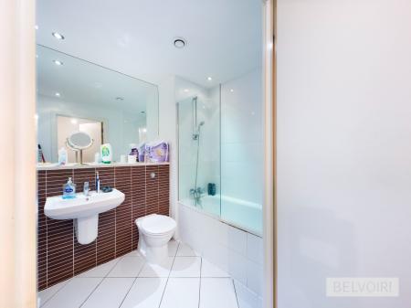 1 bedroom Flat to let in Water Street, Birmingham, B3