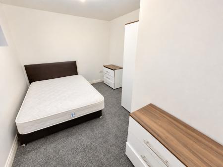 2 bedroom Flat to let in 40 Great Charles Street, Queensway, Birmingham, B3