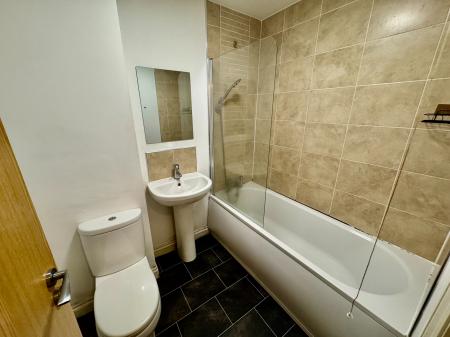 2 bedroom Flat to let in 40 Great Charles Street, Queensway, Birmingham, B3