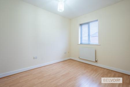 4 bedroom Town house to let in Anchor Crescent, Hockley, Birmingham, B18