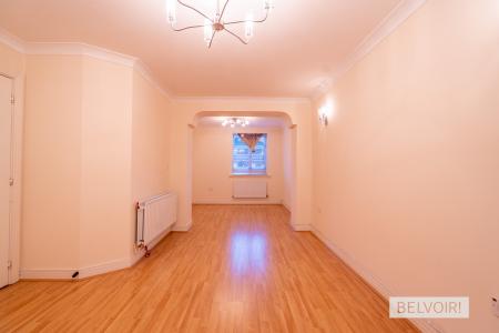 4 bedroom Town house to let in Anchor Crescent, Hockley, Birmingham, B18