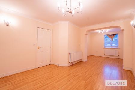 4 bedroom Town house to let in Anchor Crescent, Hockley, Birmingham, B18