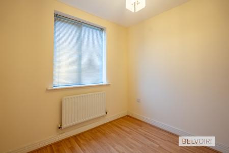 4 bedroom Town house to let in Anchor Crescent, Hockley, Birmingham, B18