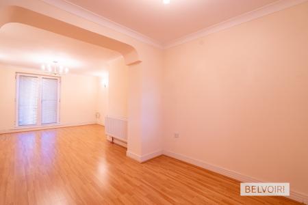 4 bedroom Town house to let in Anchor Crescent, Hockley, Birmingham, B18