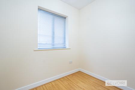 4 bedroom Town house to let in Anchor Crescent, Hockley, Birmingham, B18