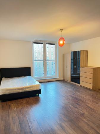 1 bedroom Flat to let in Bromsgrove Street, Birmingham, B5