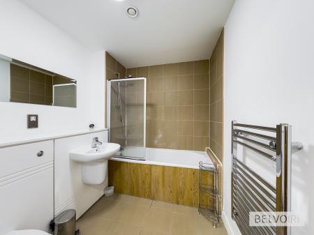 1 bedroom Flat to let in Bromsgrove Street, Birmingham, B5