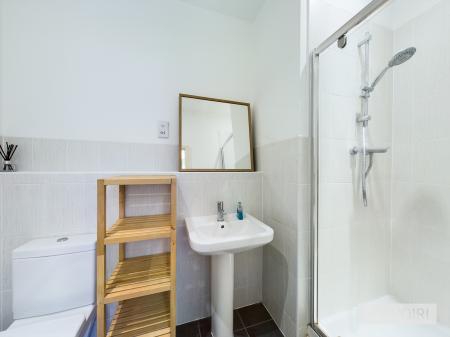 2 bedroom Flat to let in Lion Court, 100 Warstone Lane, Birmingham, B18