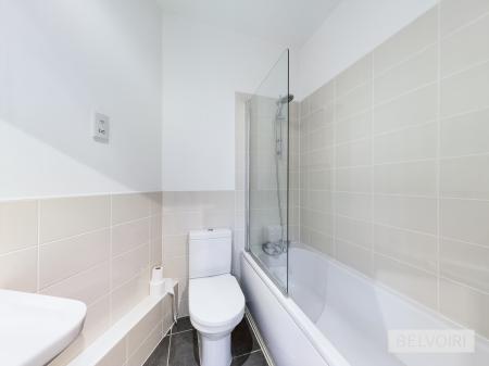 2 bedroom Flat to let in Lion Court, 100 Warstone Lane, Birmingham, B18