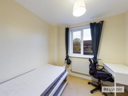 4 bedroom Semi-detached house to let in Anchor Crescent, Hockley, Birmingham, B18