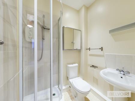 4 bedroom Semi-detached house to let in Anchor Crescent, Hockley, Birmingham, B18