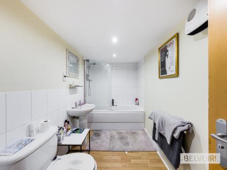 1 bedroom Flat for sale in New Hampton Lofts, 91 Branston Street, Jewellery Quarter, Birmingham, B18