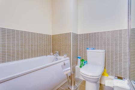 1 bedroom Flat to let in Park Central, 52 Mason Way, Birmingham, B15