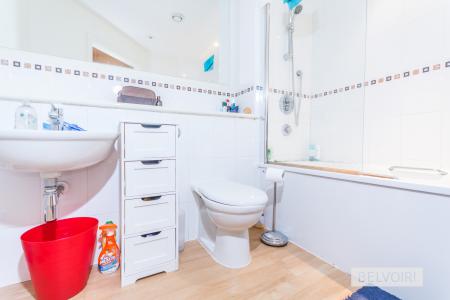 2 bedroom Flat to let in The Quartz, Hall Street, Jewellery Quarter, Birmingham, B18